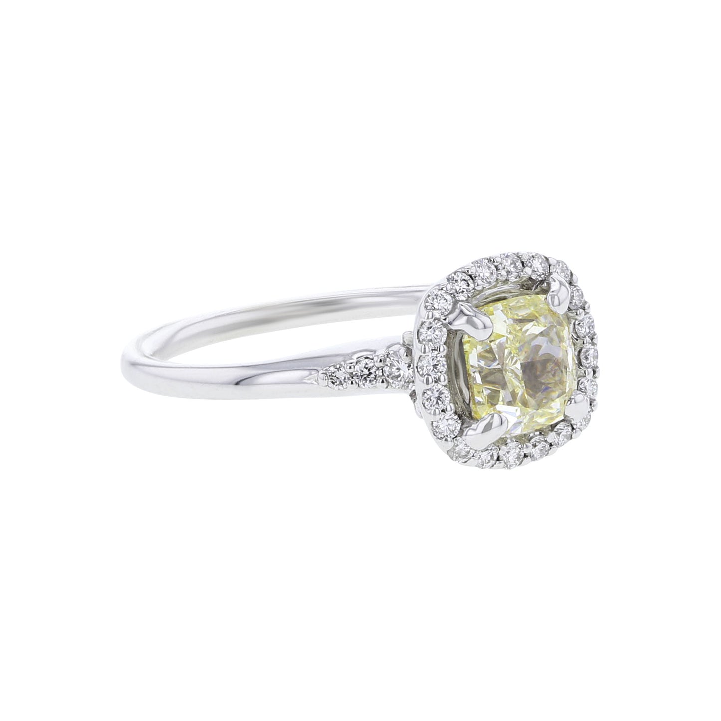 Giallo Certified Ready for Love Diamond Engagement Ring